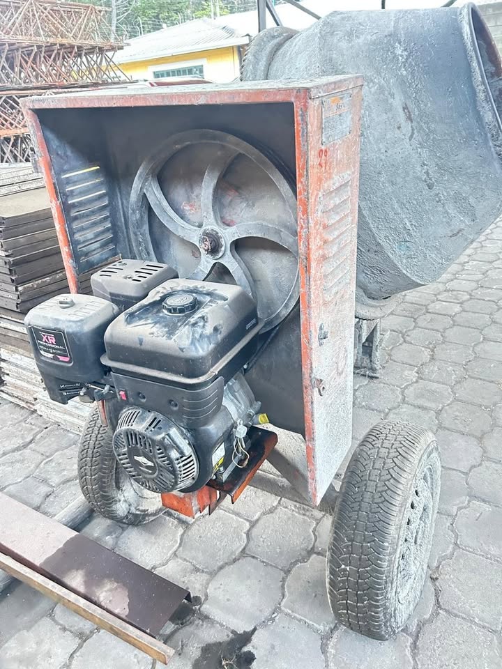 CONCRETERA BAGANT 1 SACO CON MOTOR - 0