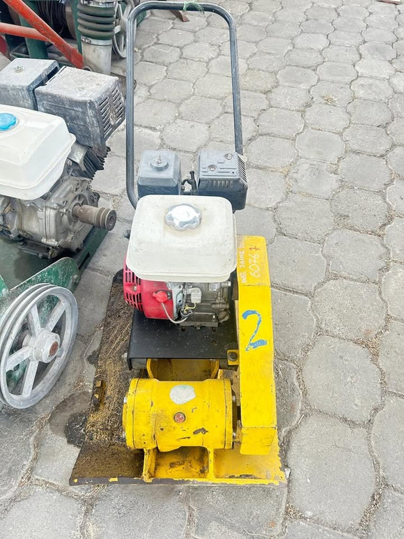 PLANCHA COMPACTADORA EMARESA CP2150